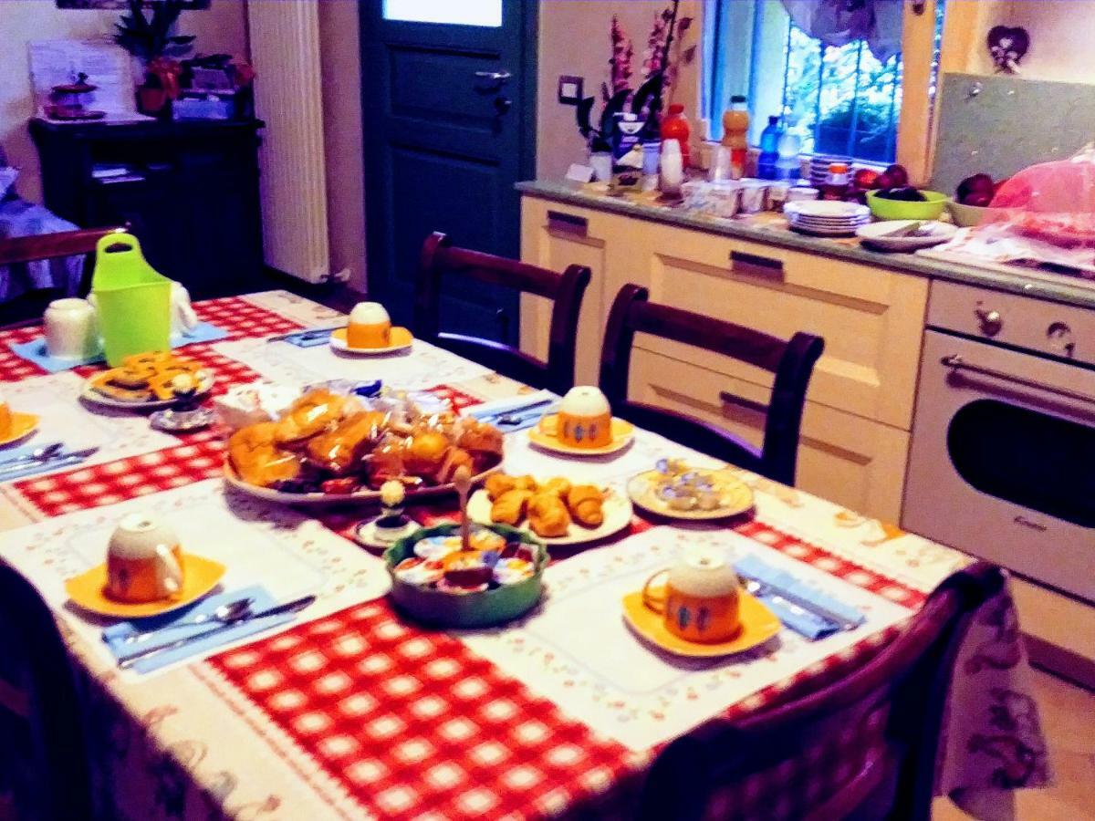 B&B Peschi In Fiore วาเลจโจ ซูล มินโช ภายนอก รูปภาพ
